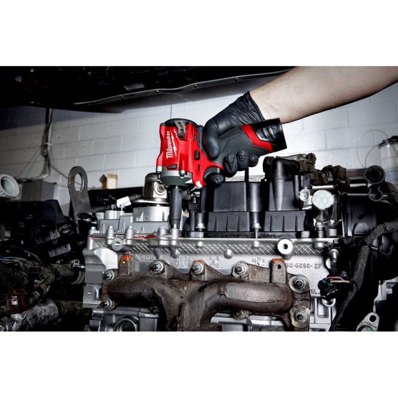 Milwaukee 2554-22 M12 FUEL Stubby 3/8 in. Impact Wrench Kit (2 Ah/4 Ah) - Image 10