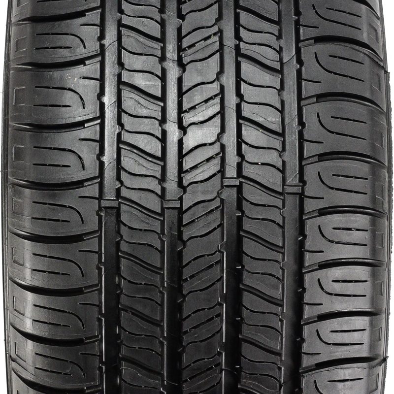 Goodyear Assurance All-Season 215/70R16 100 T Tire - Image 4