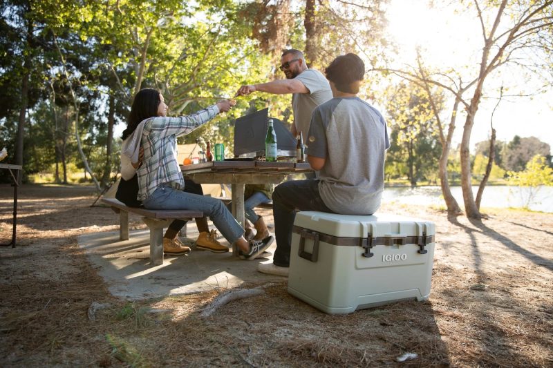 Igloo Overland 72 QT Ice Chest Cooler, Green - Image 6