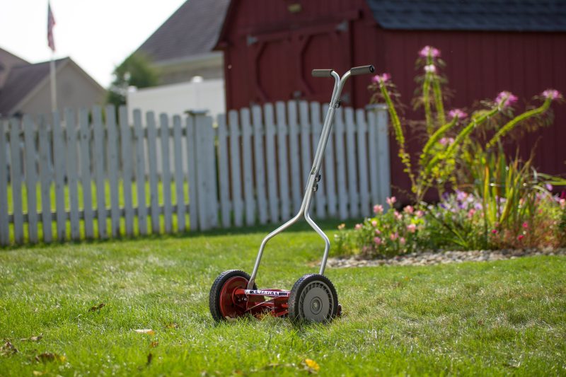 American Lawn Mower 1204-14 14-Inch 4-Blade Push Reel Lawn Mower - Image 10