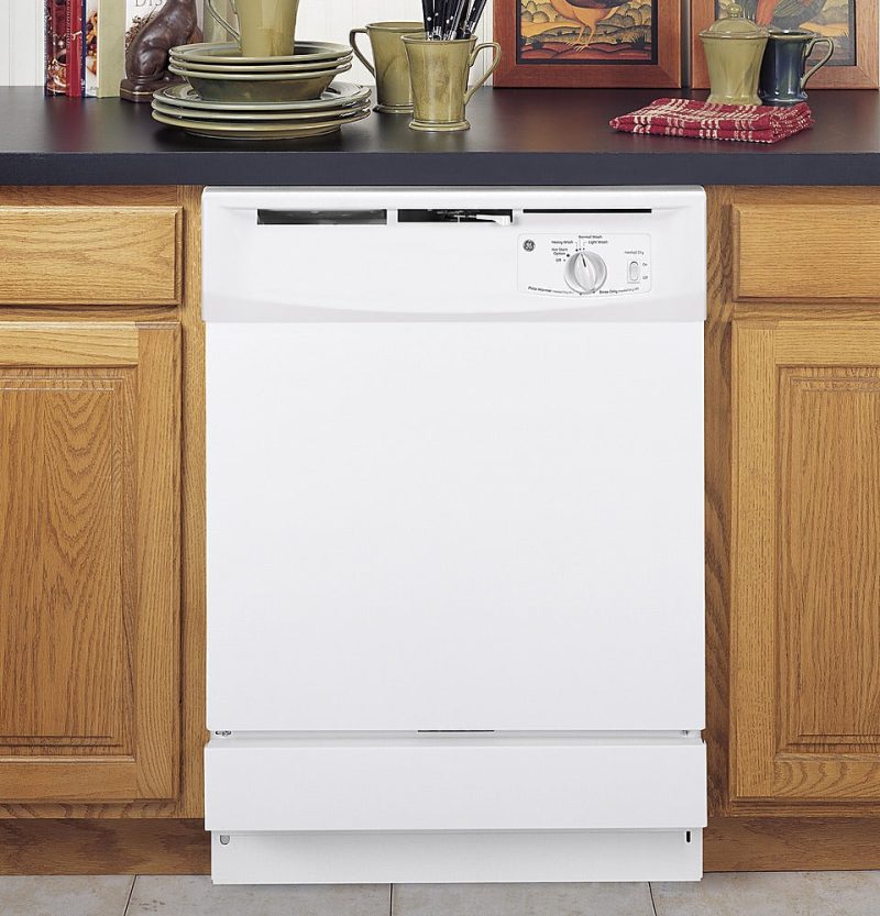 GE - 24" Built-In Dishwasher - White on white - Image 5