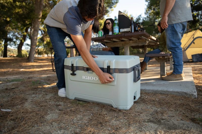 Igloo Overland 72 QT Ice Chest Cooler, Green - Image 7