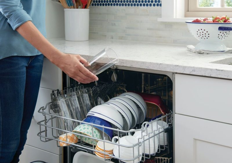 Frigidaire - Gallery 24" Top Control Tall Tub Built-In Dishwasher with Stainless Steel Tub - Stainless steel - Image 19