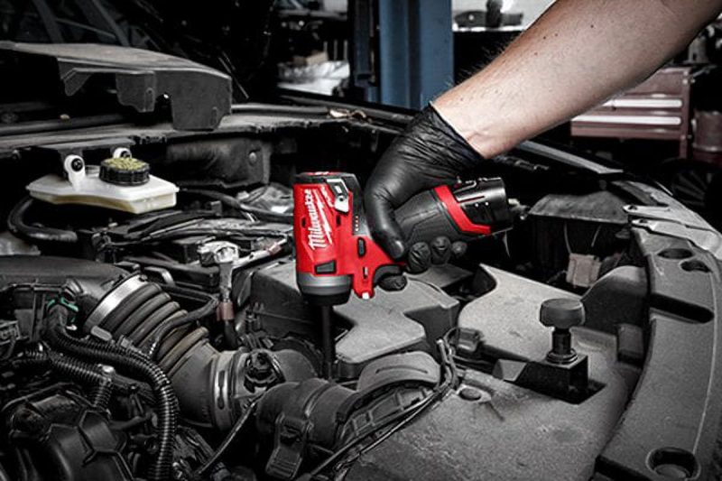 Milwaukee 2552-22 - M12 Fuel 1/4" 12V 2.0Ah Li-Ion Cordless Stubby Impact Wrench Kit - Image 5