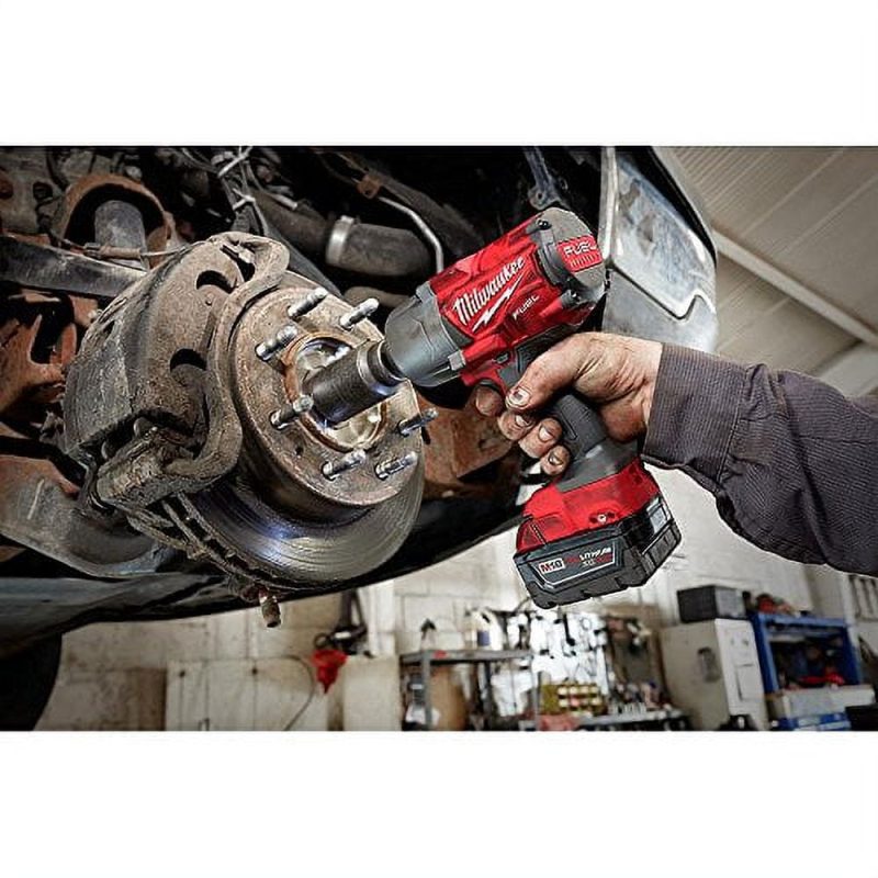 Milwaukee M18 FUEL 18-Volt Lithium-Ion Brushless Cordless 1/2 in. Impact Wrench with Friction Ring Kit with One 5.0Ah Batteries - Image 7