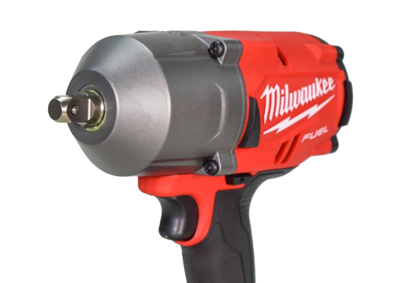 Milwaukee 2766-22 M18 FUEL High Torque 1/2 in. Impact Wrench with Pin Detent (Kit) - Image 4