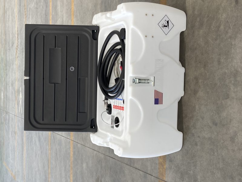 AM-TANK 40 DEF: Portable 40 gal DEF Tank Low Profile with 12V Pump, 13ft Hose and Nozzle. - Image 6