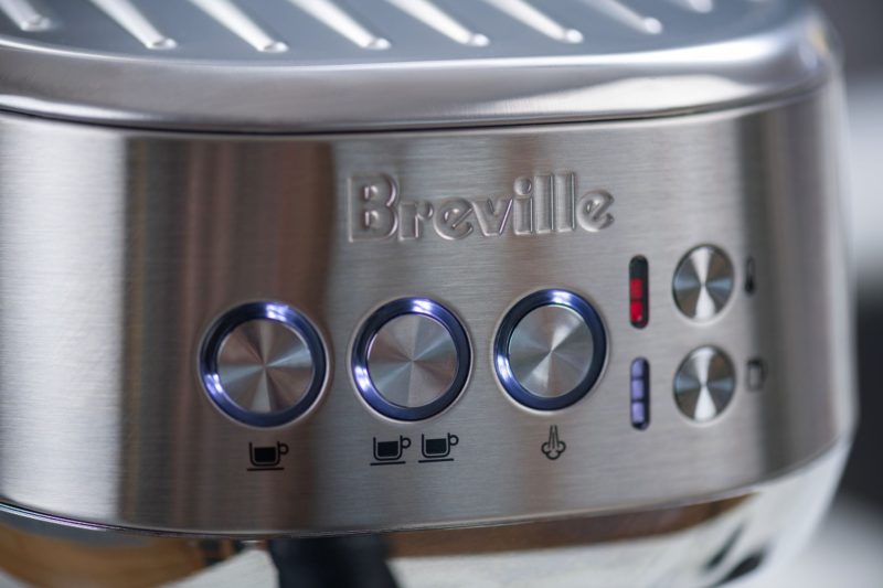 Breville - the Bambino Plus Espresso Machine with 15 bars of pressure and Milk Frother - Stainless Steel - Image 3