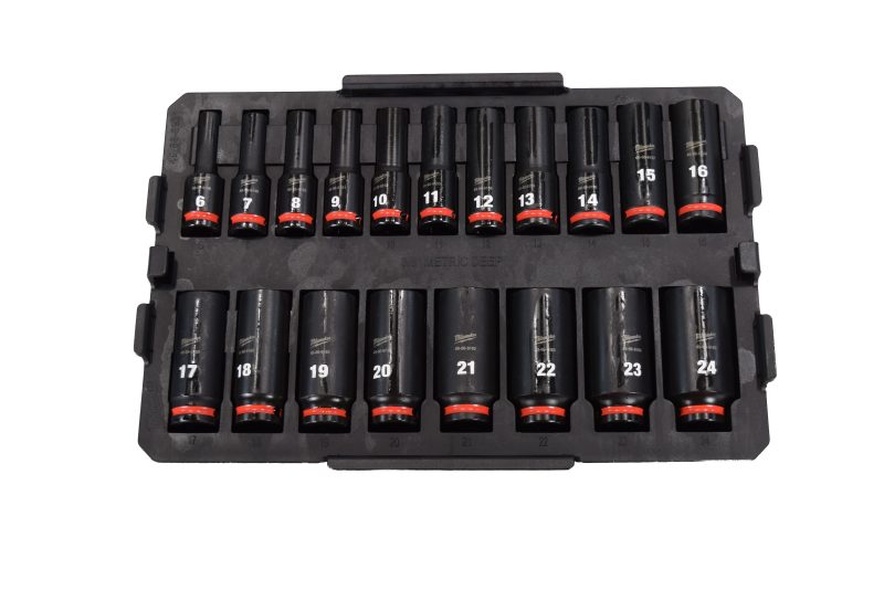 Milwaukee Impact Duty 3/8" Drive 36-Piece Metric and SAE Socket Set - Image 4