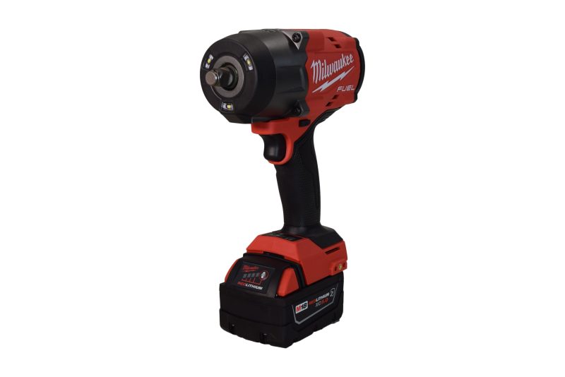 Milwaukee 2967-22R 18V 1/2" Cordless Lithium-Ion Friction Ring High Torque Impact Wrench Kit with (2) 5Ah XC Resistant Battery, Charger & Tool Case - Image 3