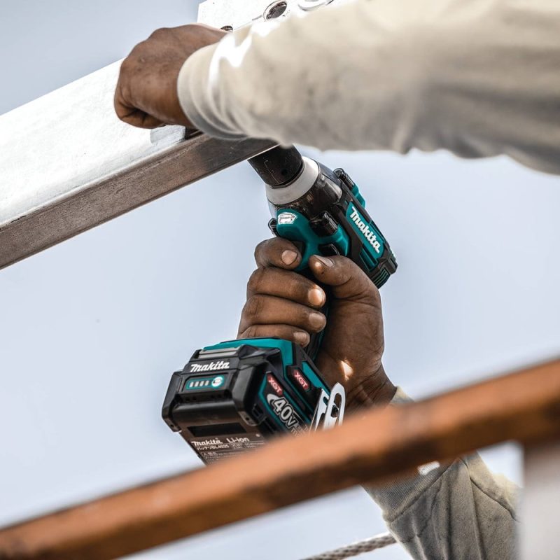 Makita GWT05D 40V Max Brushless Lithium-Ion 1/2 in. Cordless 4-Speed Impact Wrench with Detent Anvil Kit (2.5 Ah) - Image 8