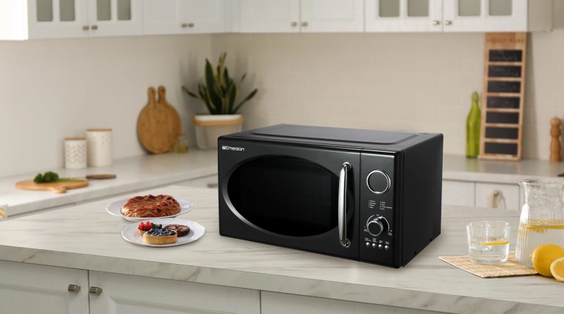 Emerson 0.9 Cu Ft, 800W Retro Black Microwave Oven with Grill, MWRG0901BK - Image 11