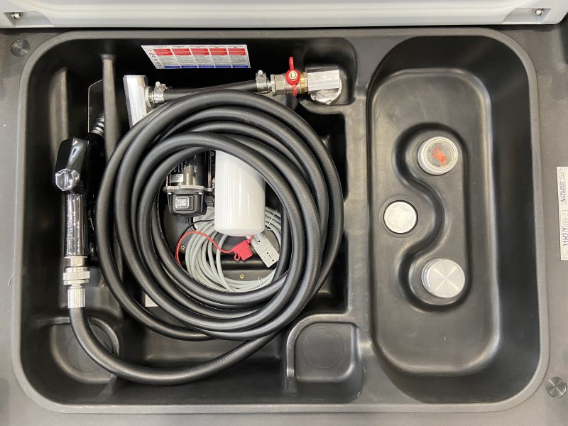 AM-TANK 155 DIESEL: Portable Diesel Tank 155 gal, 12V pump, WATER AND PARTICULATE FILTER, 26ft flexible hose, Automatic shut-off Nozzle. - Image 5